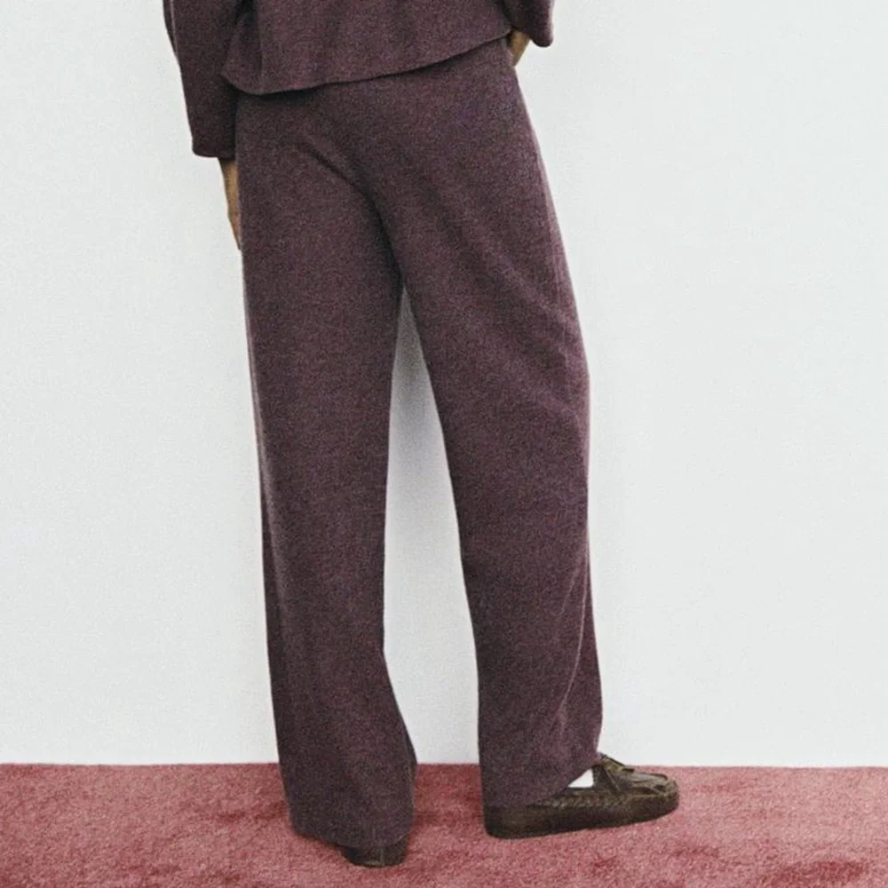 Zara NWT burgundy soft elastic waistband straight leg knit casual pants